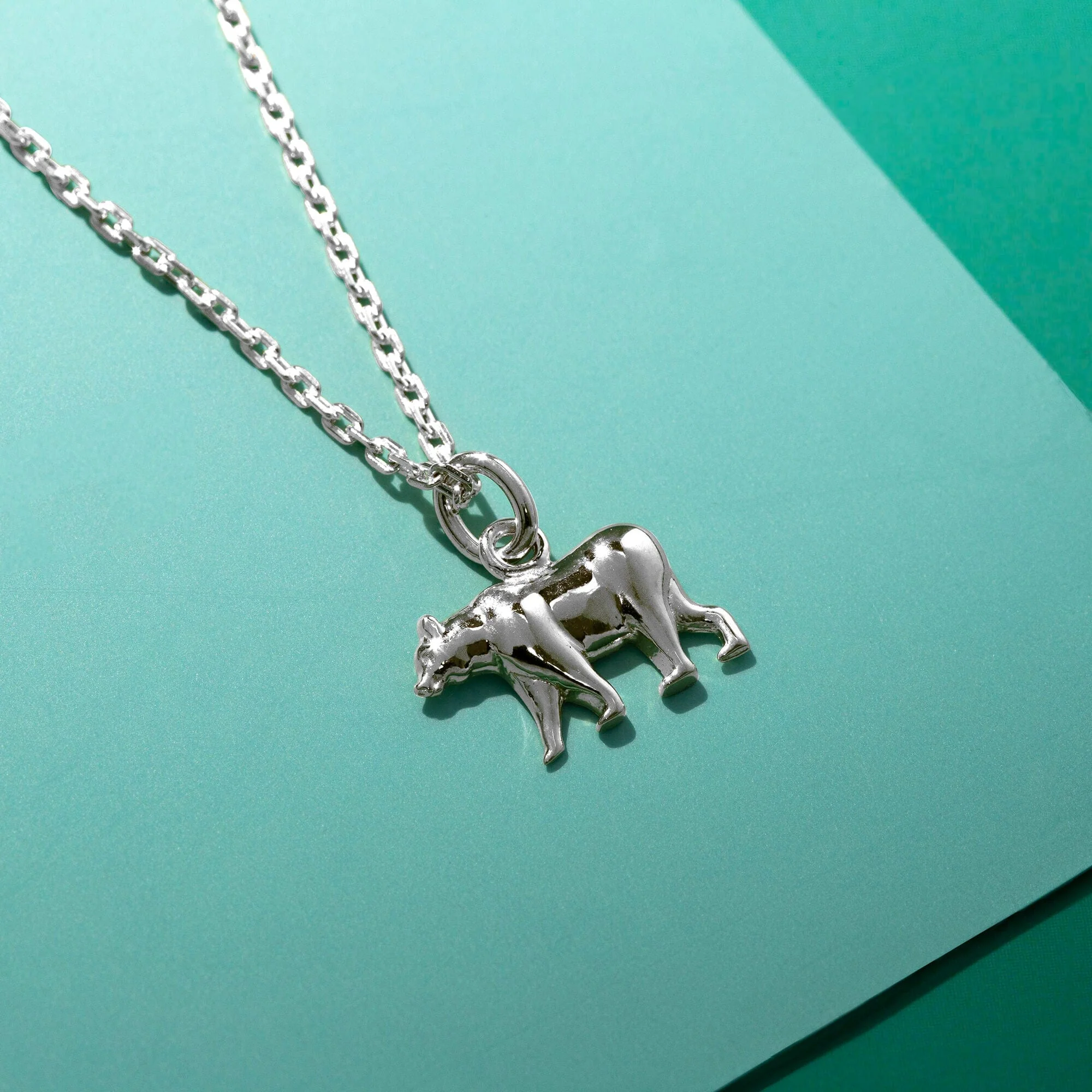 California Grizzly Bear Pendant Necklace - Image 4