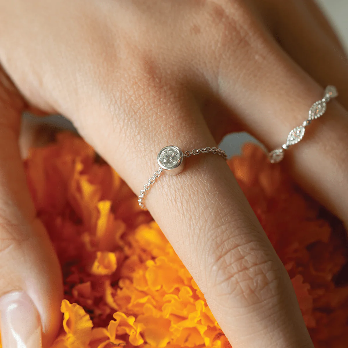 Clare Chain Link Ring with CZ Stone - Image 3