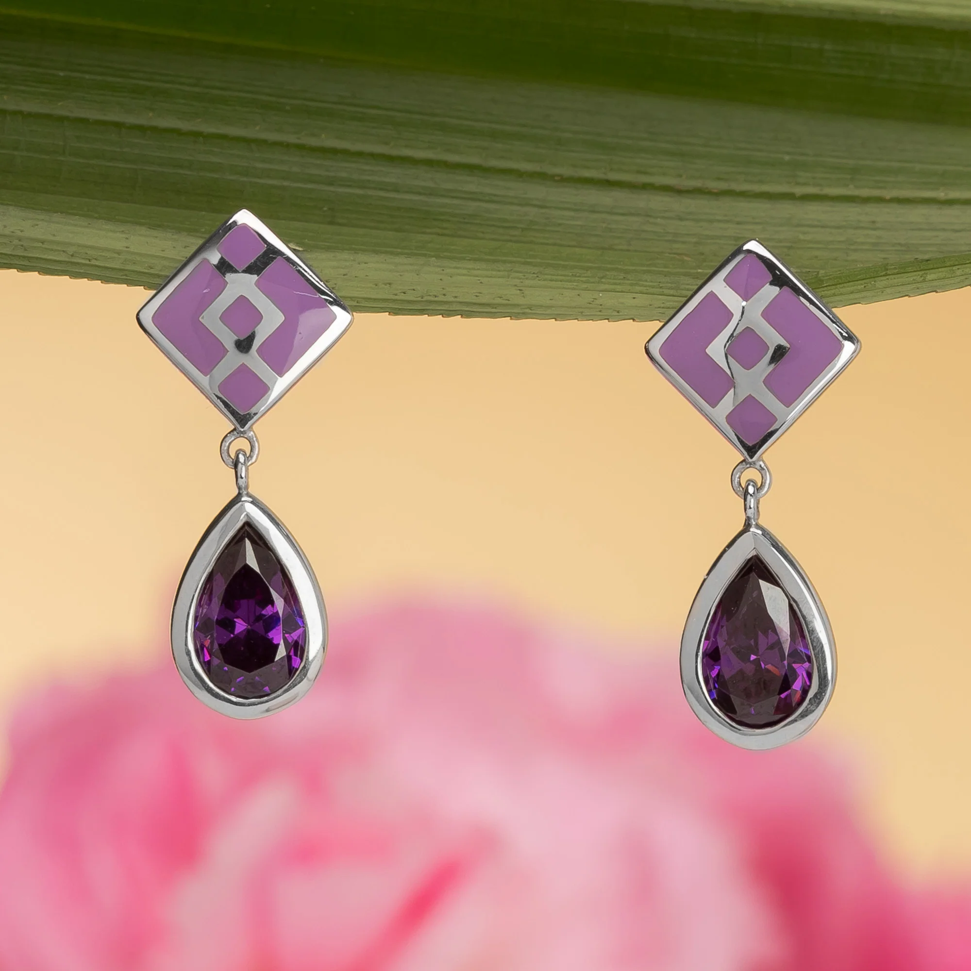 Clare Geometric Teardrop with Stone - Image 4