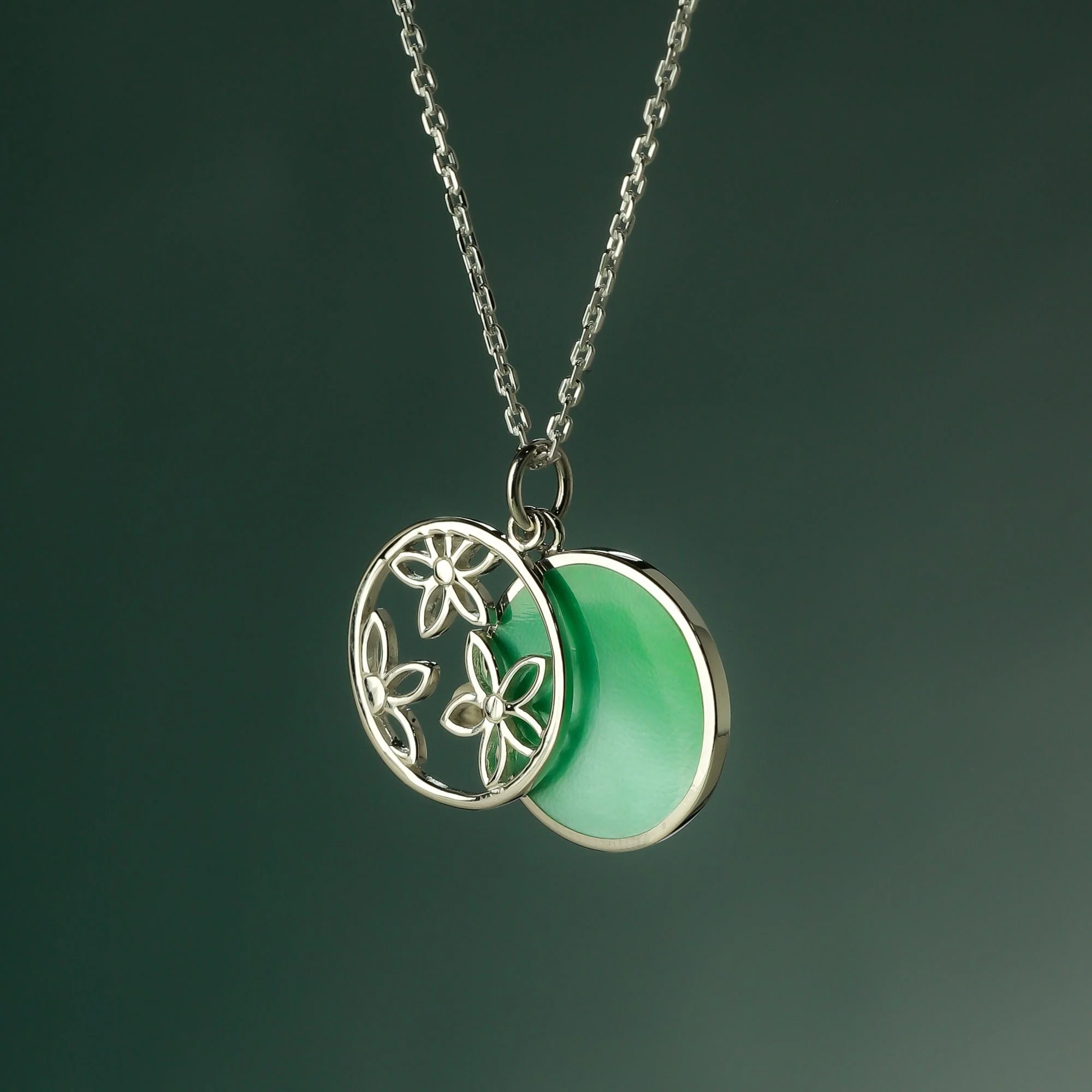 Daisy Flower Pendant with Sliding Green Mother of Pearl Stone Pendant Necklace - Image 5
