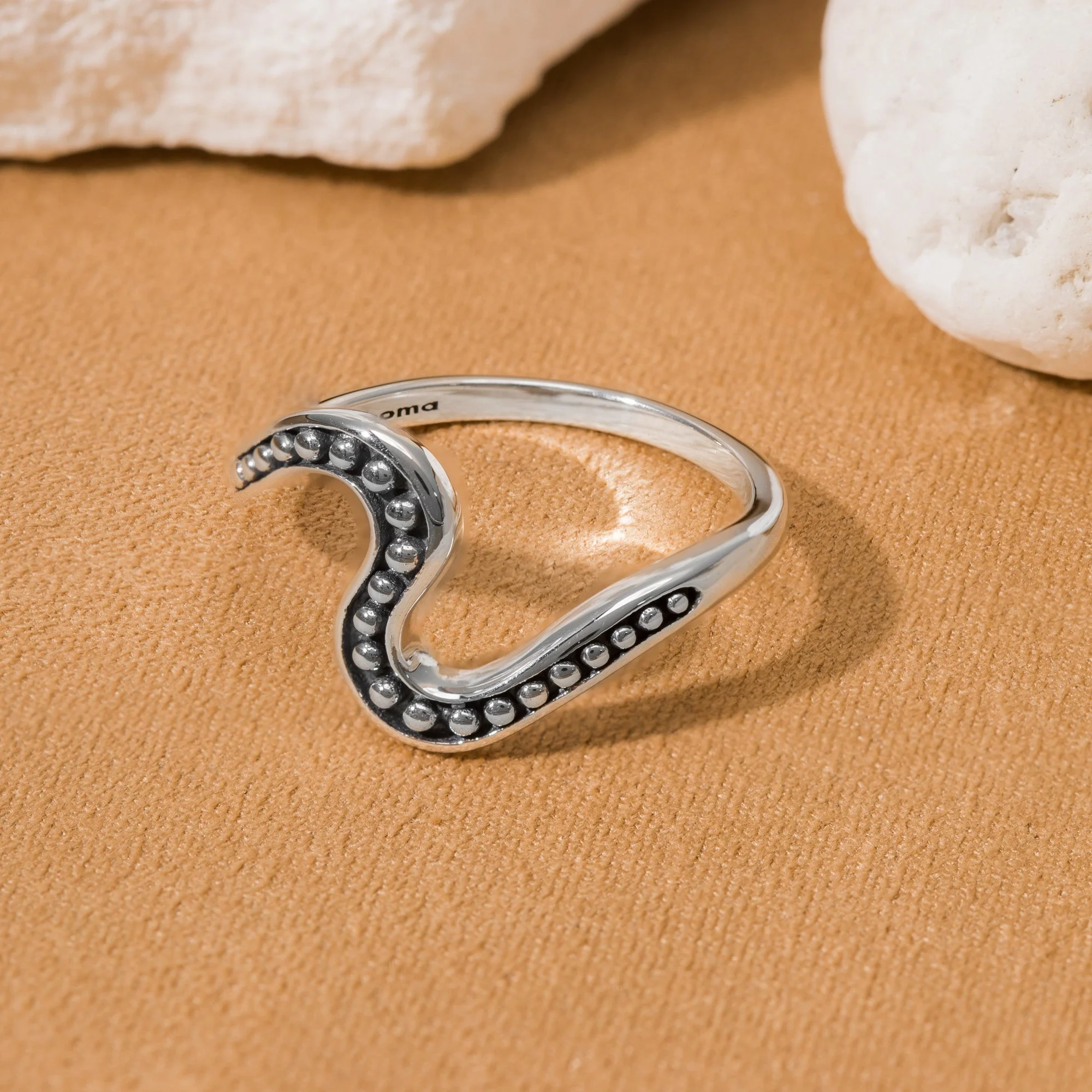 Dotted Wave Ring - Image 3