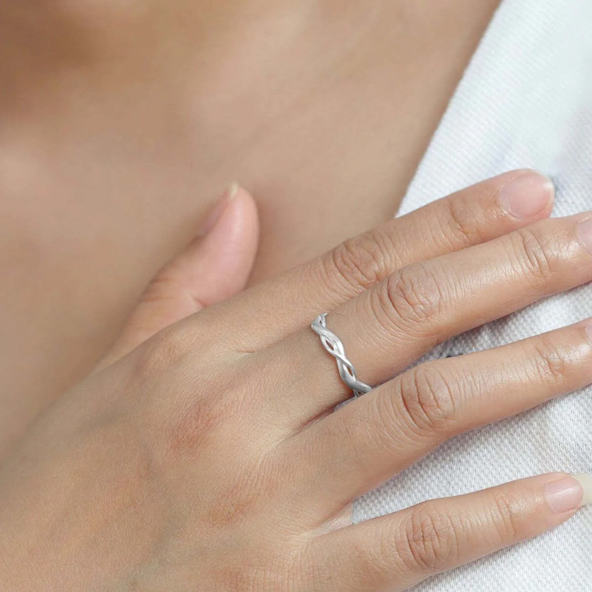 Double Crossover Ring - Image 3