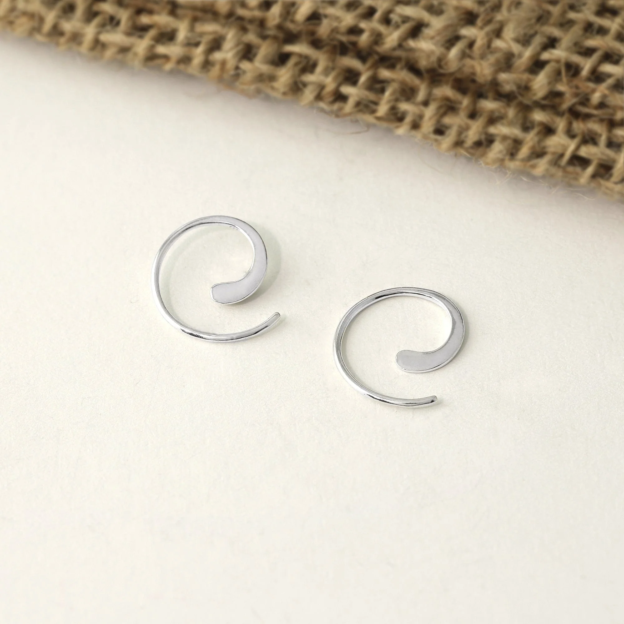 Essential Pull Through Hoops - Image 13
