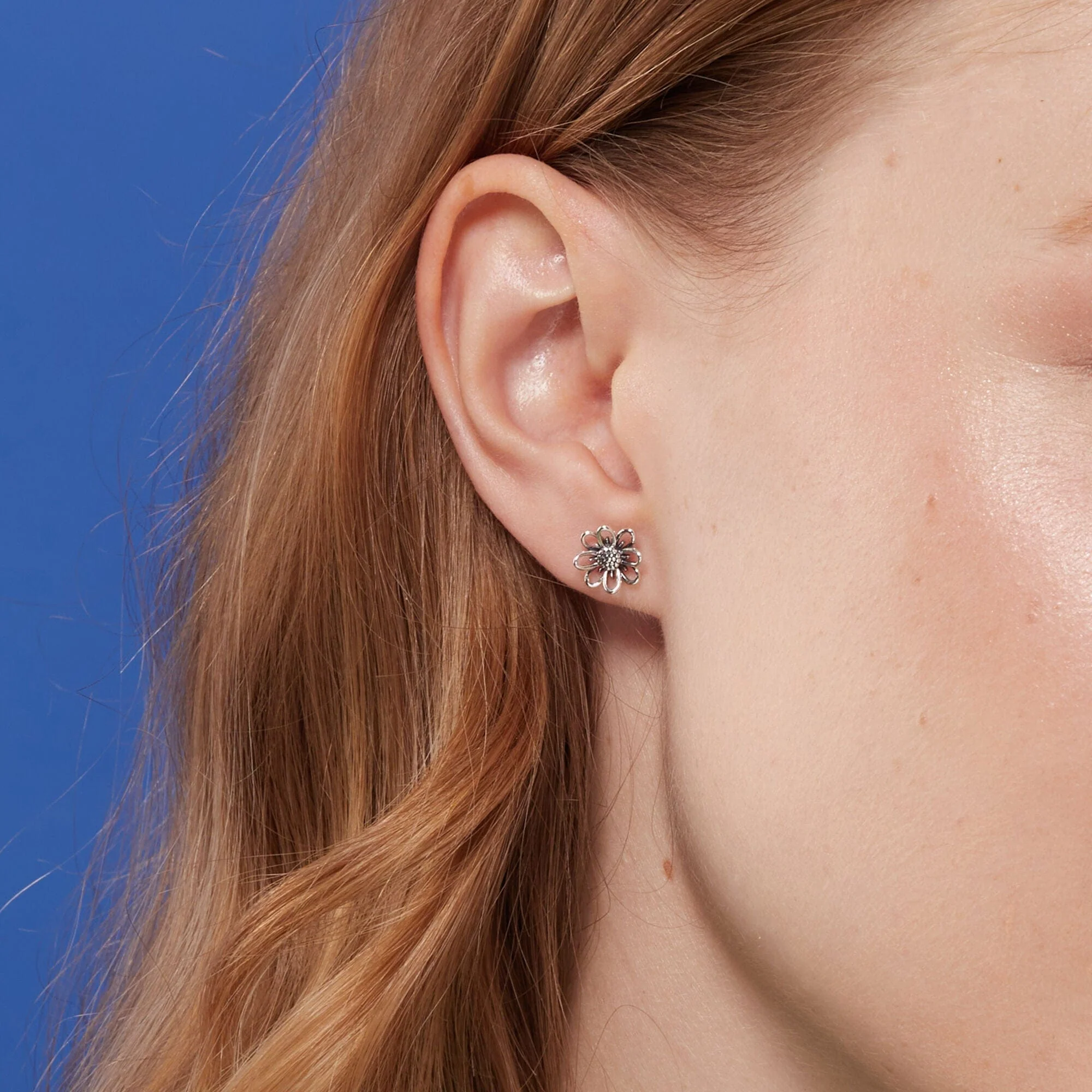 Gerbera Daisy Flower Studs - Image 2