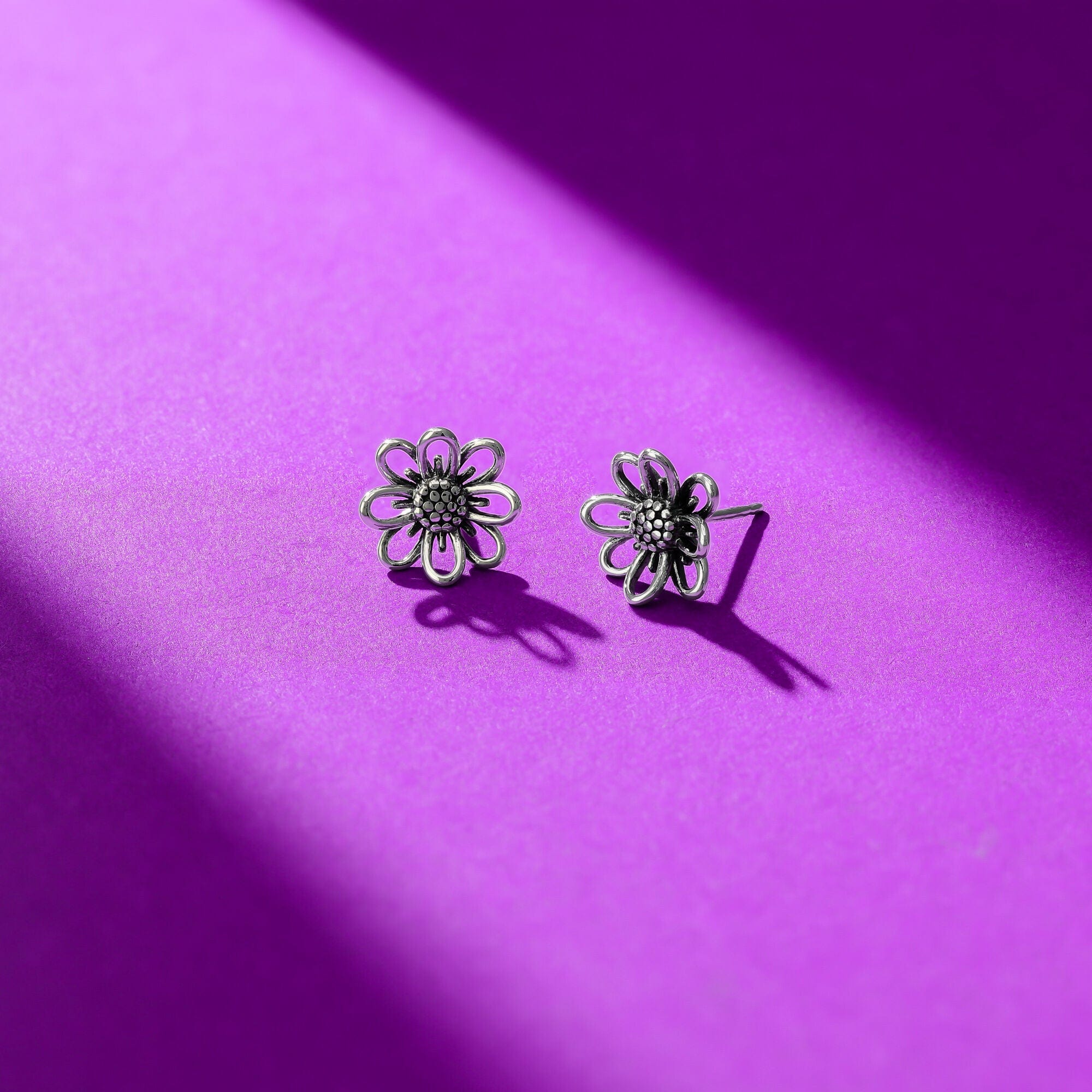Gerbera Daisy Flower Studs - Image 3