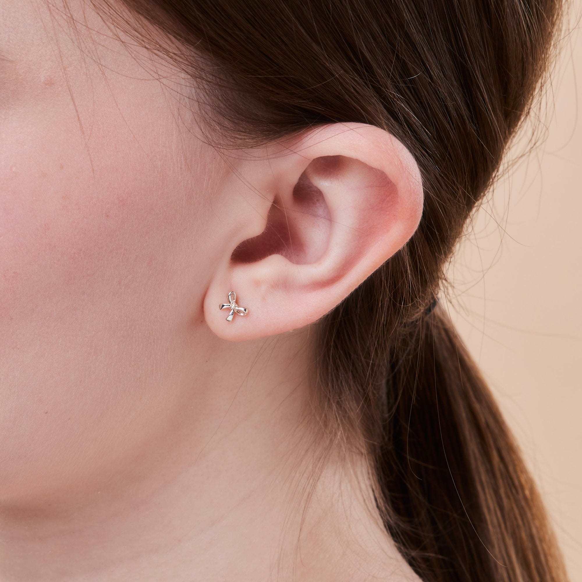 Gift Ribbon Studs - Image 2