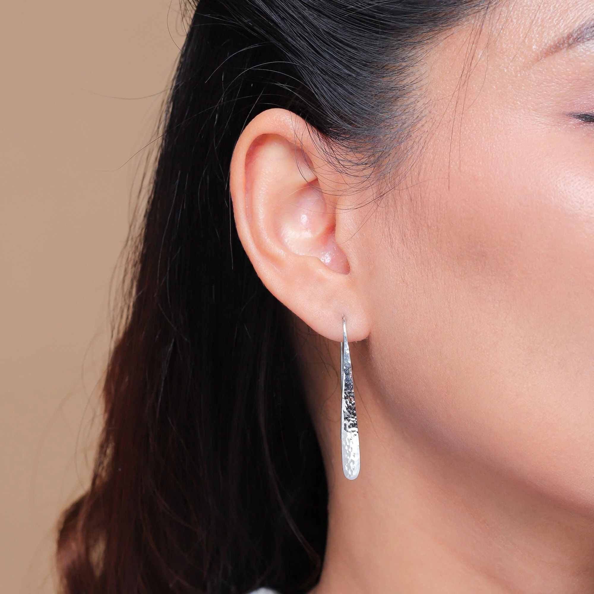 Hammered Long Pull Throughs Hoops - Image 2