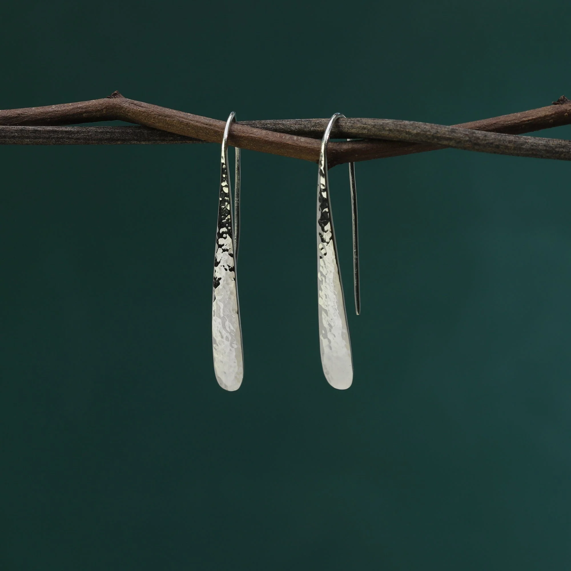 Hammered Long Pull Throughs Hoops - Image 3