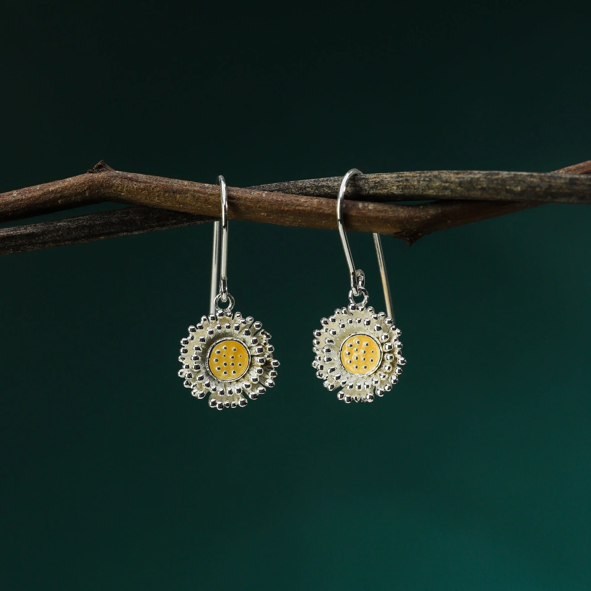 Lotus Pollen Earrings - Image 3