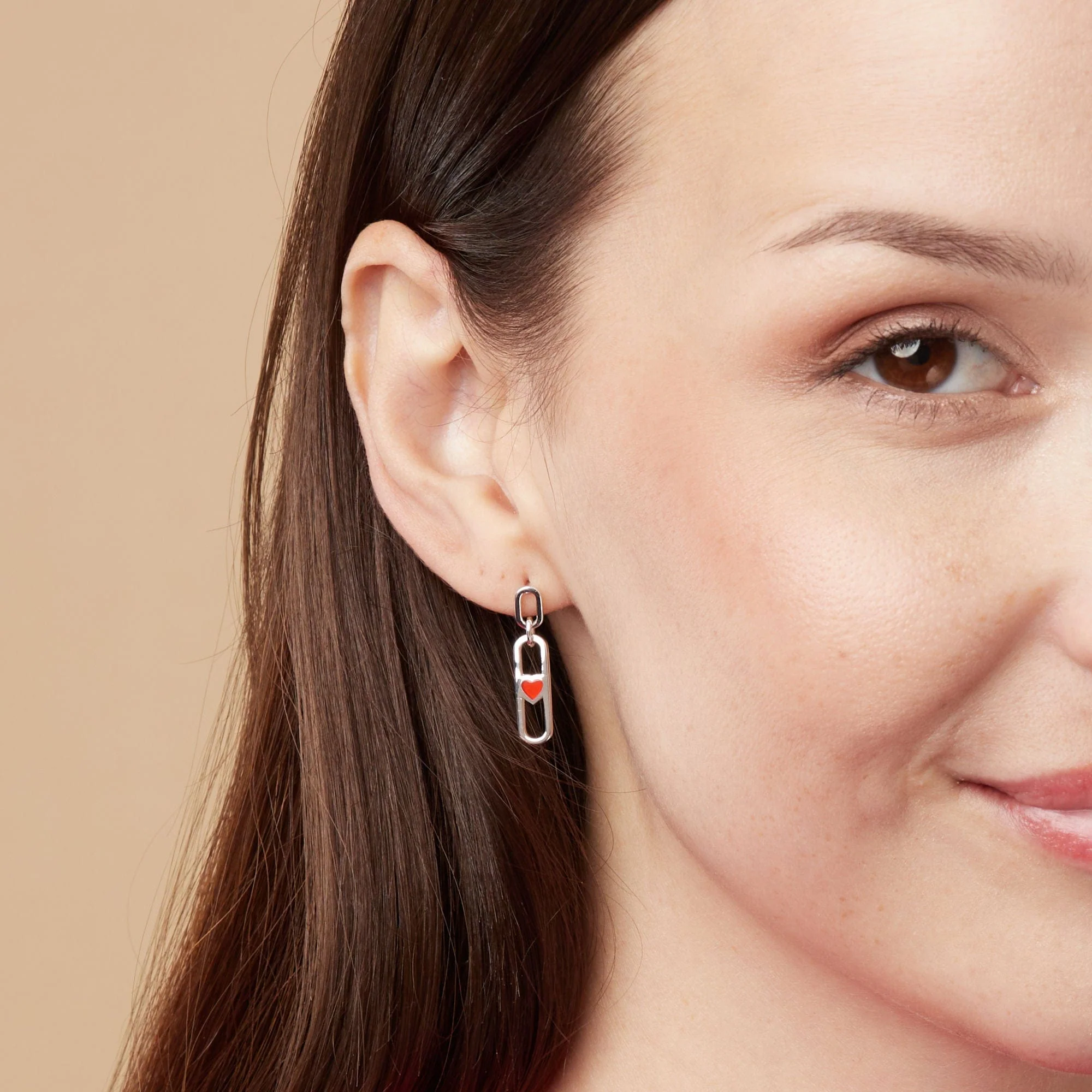 Open Chain Earrings with Stone Heart - Image 2
