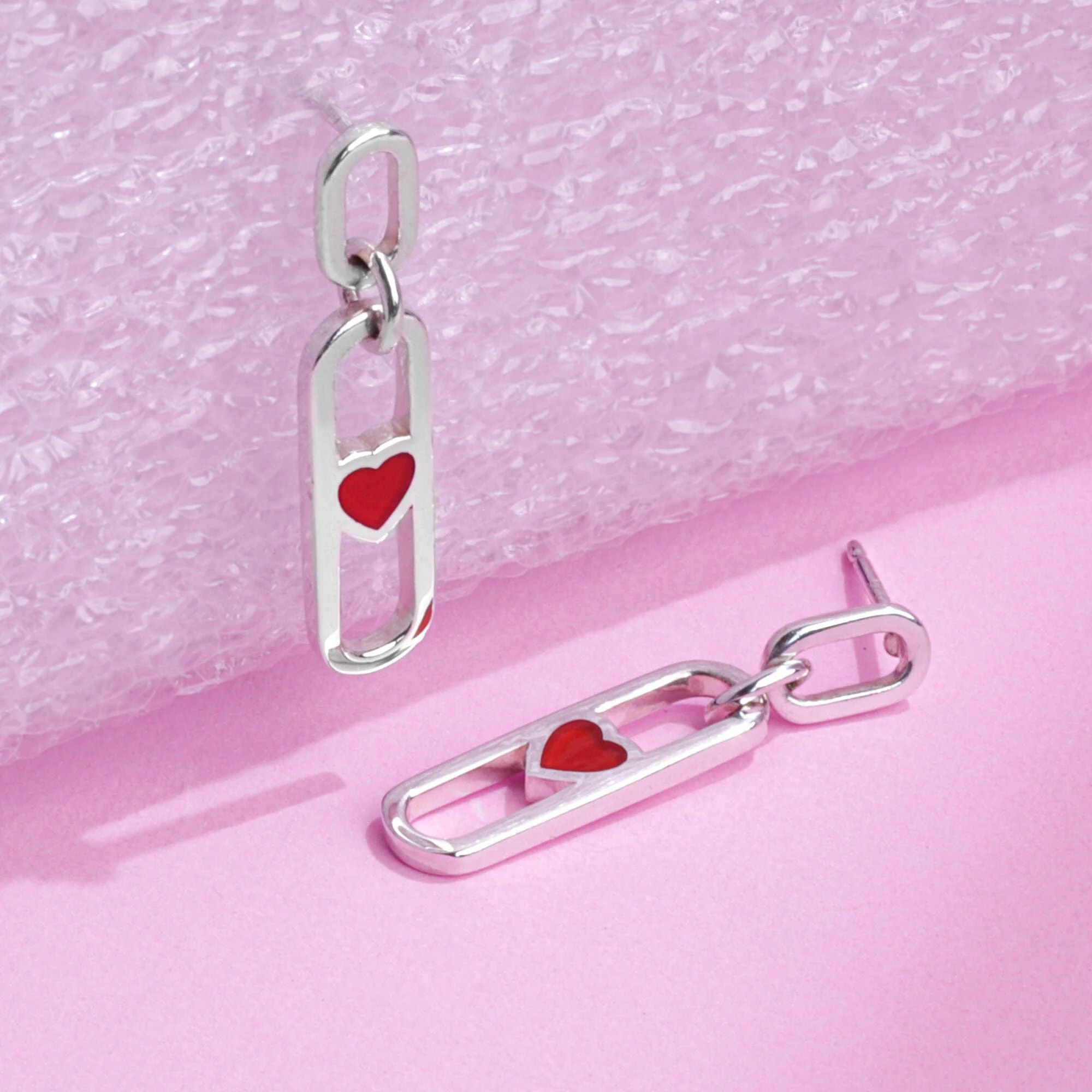 Open Chain Earrings with Stone Heart - Image 3