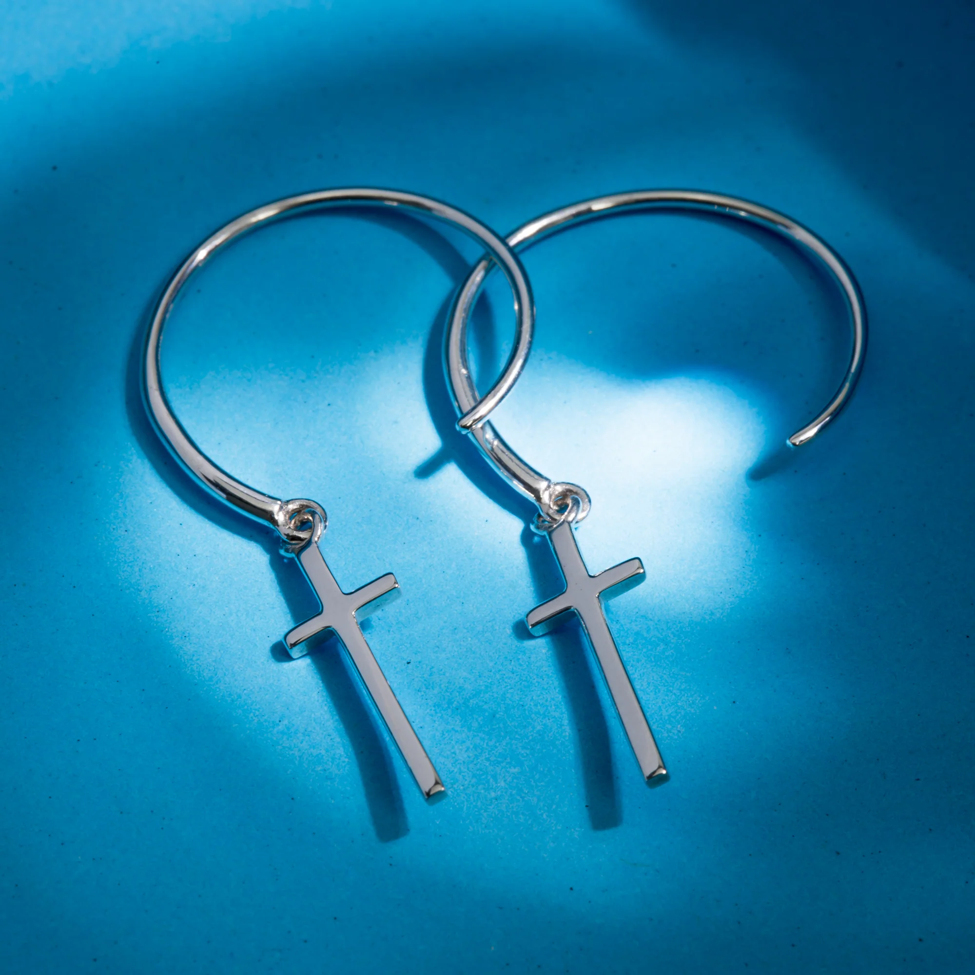 Minimal Cross Pull Through Hoops - Image 3