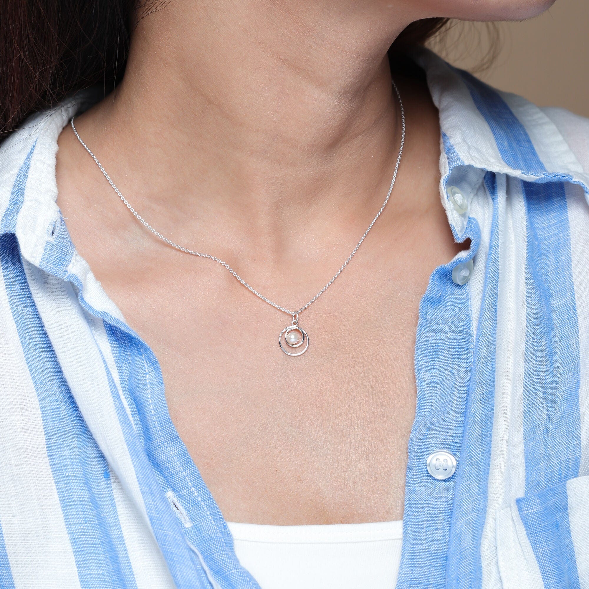 Orbit Pearl Necklace - Image 2