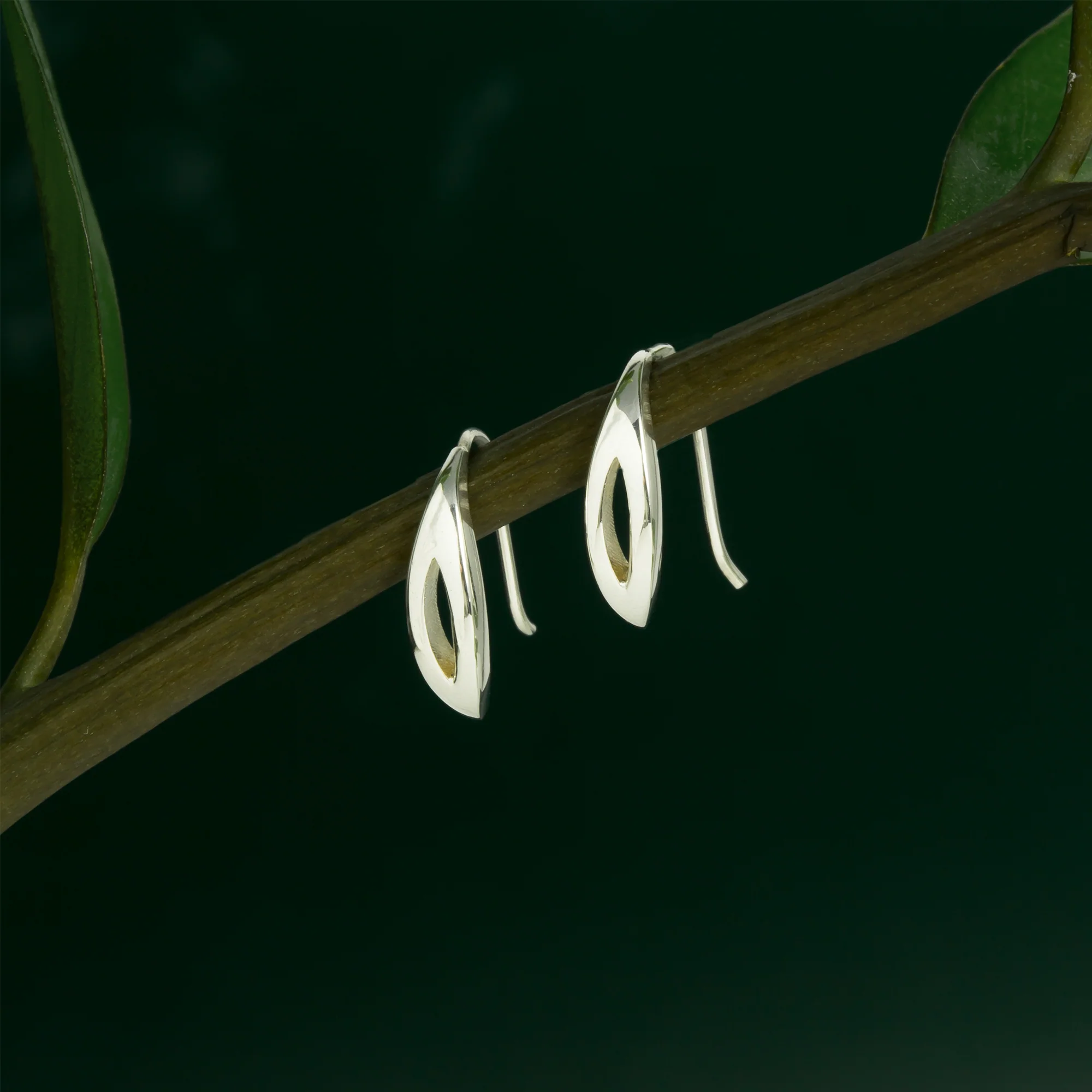 Organic Open Leaf Pull Through Hoops - Image 4