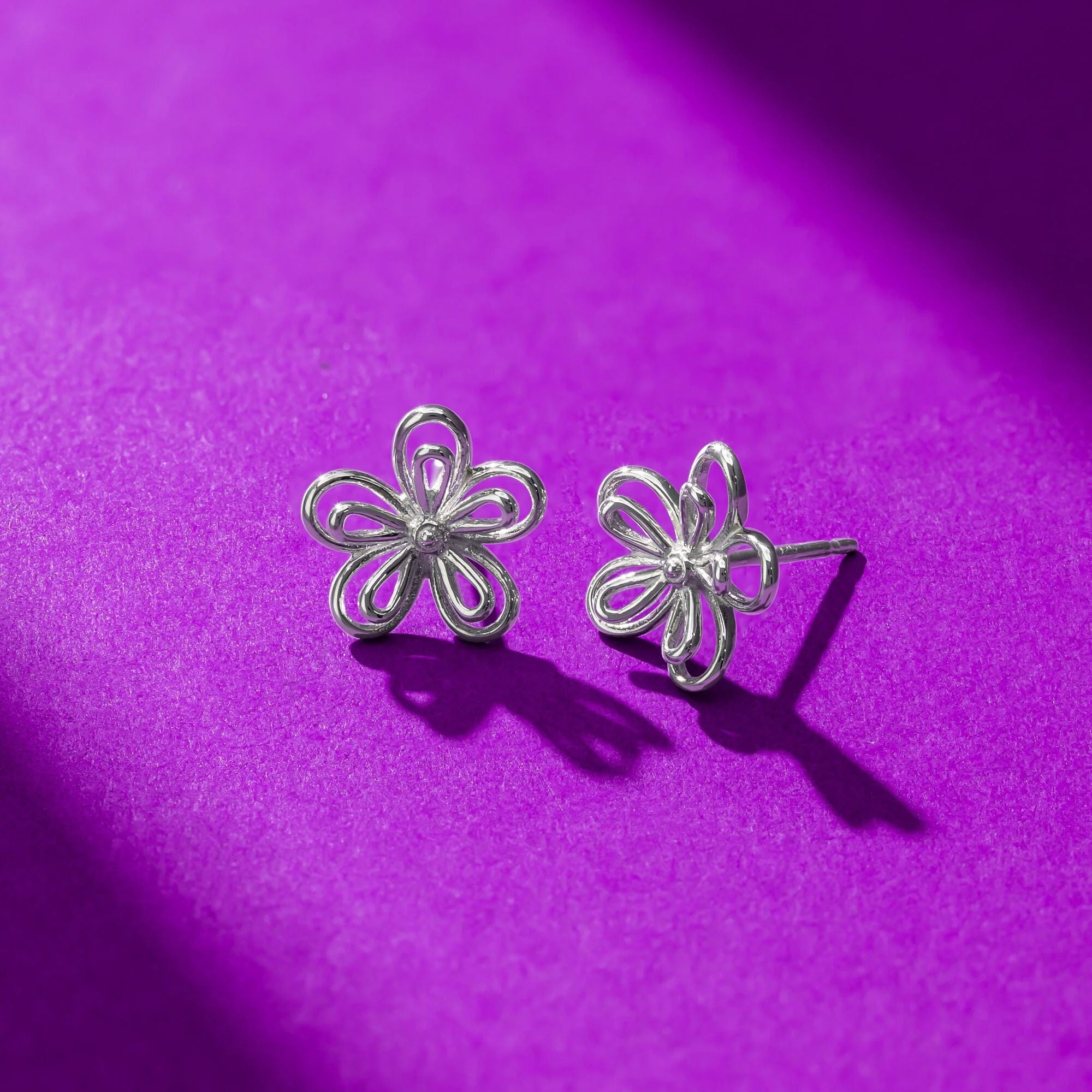 Outline Daisy Earring Studs - Image 3