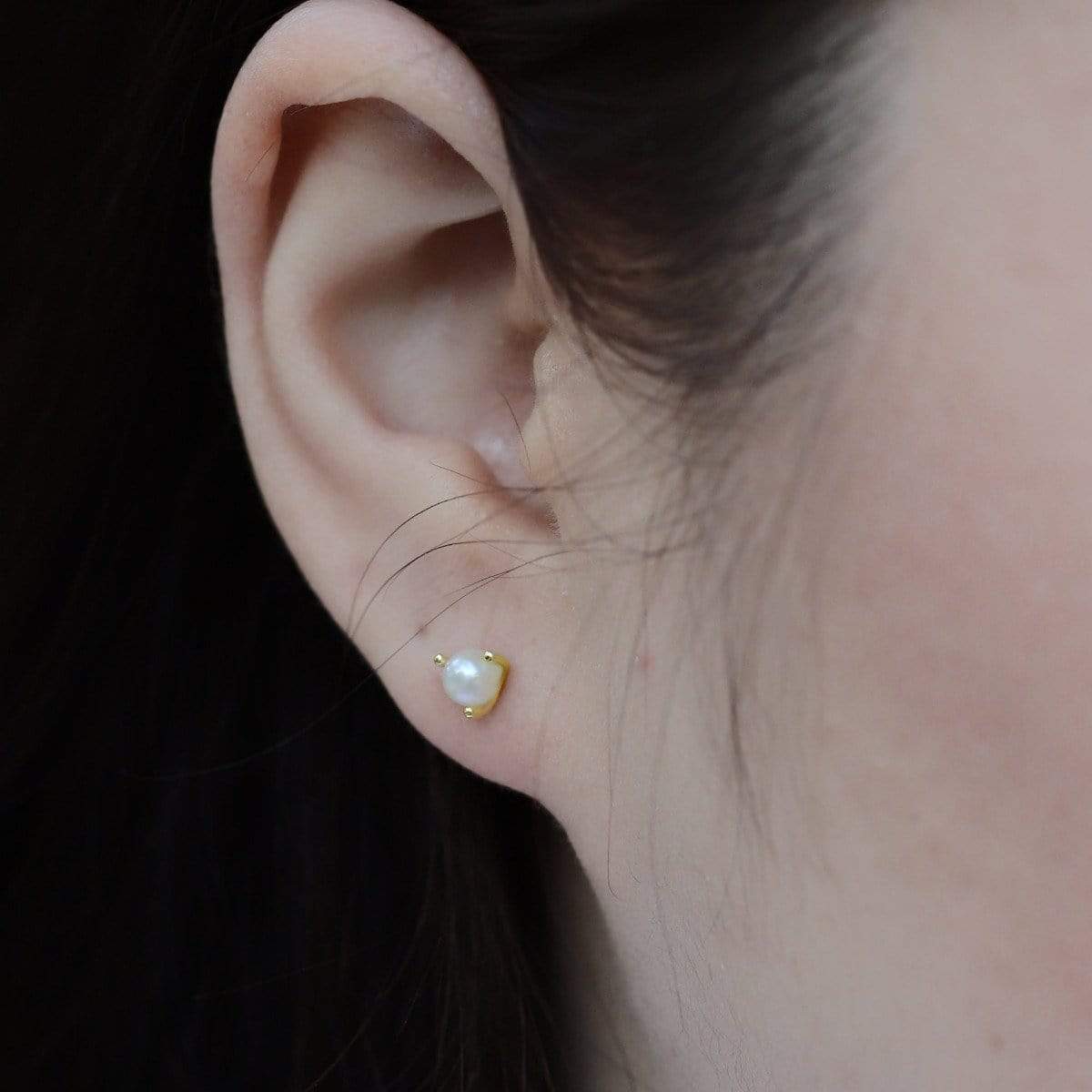 Parel Pearl Studs - Image 4