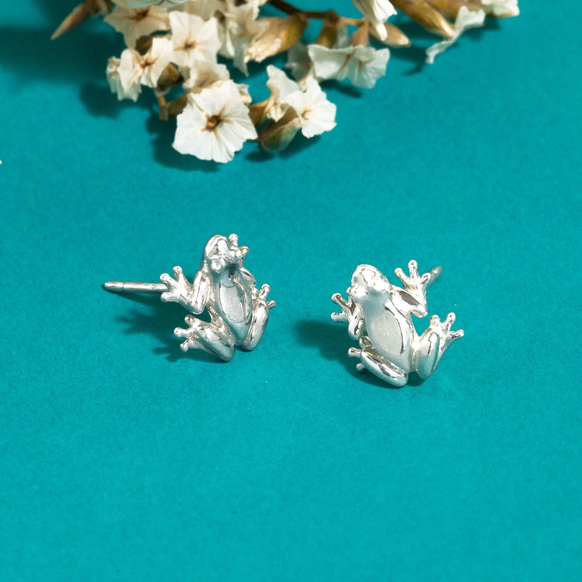 Resting Frog Studs - Image 3