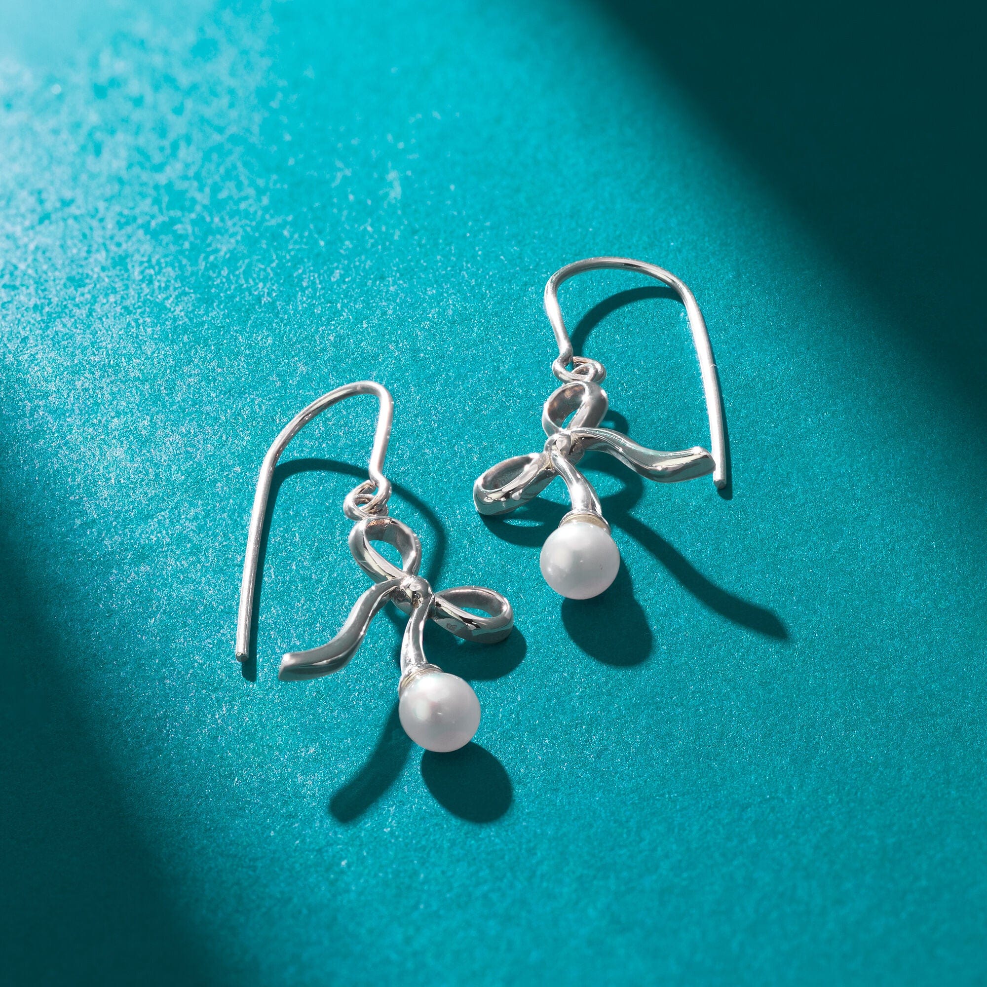 Ribbon with a Pearl Earrings - Image 3