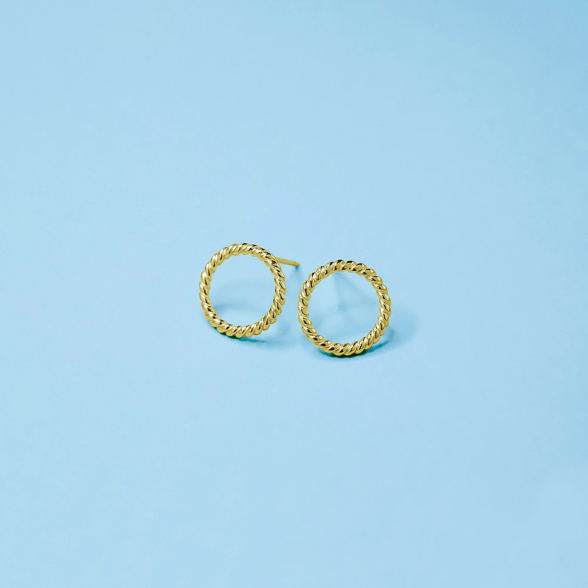Rope Circle Studs Gold - Image 3
