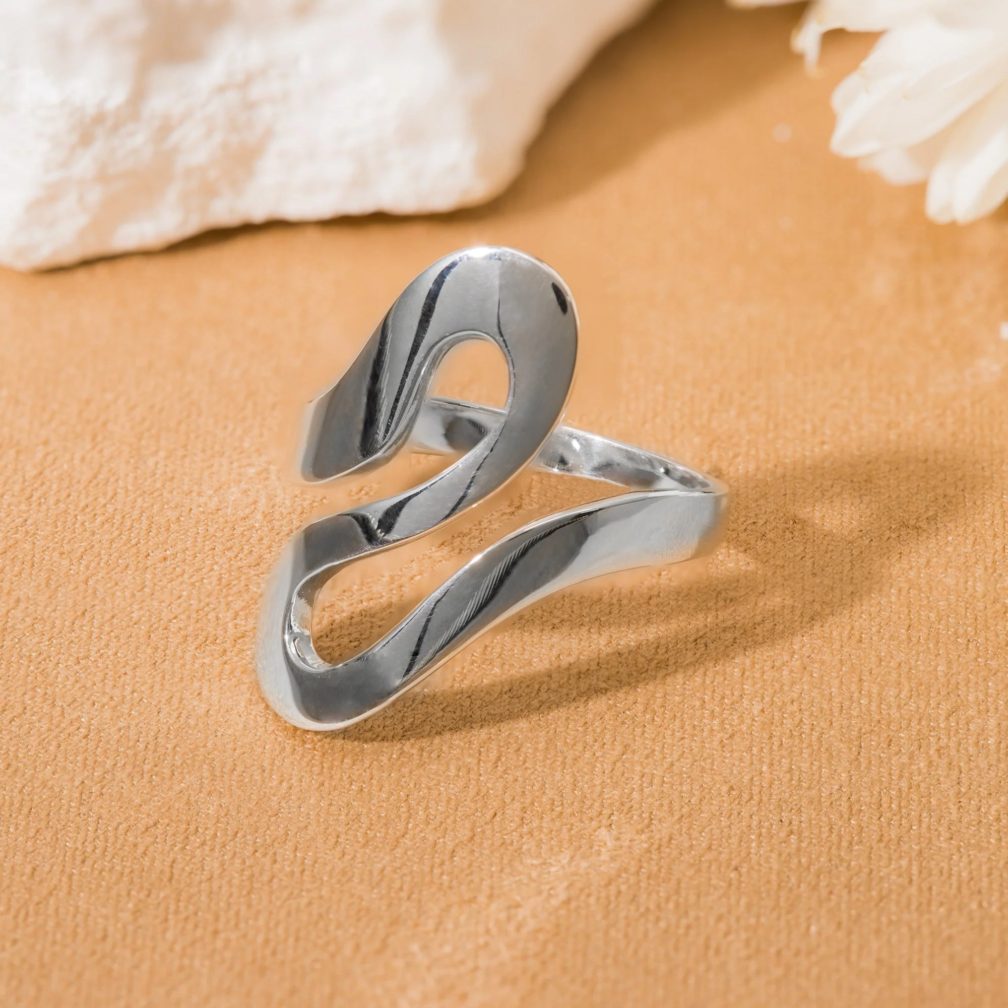 Sculpted Wave Ring - Image 3